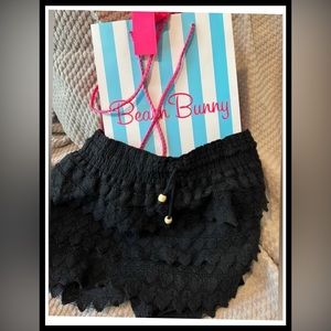 BEACH BUNNY SWIM SHORT SIZE L (runs small )